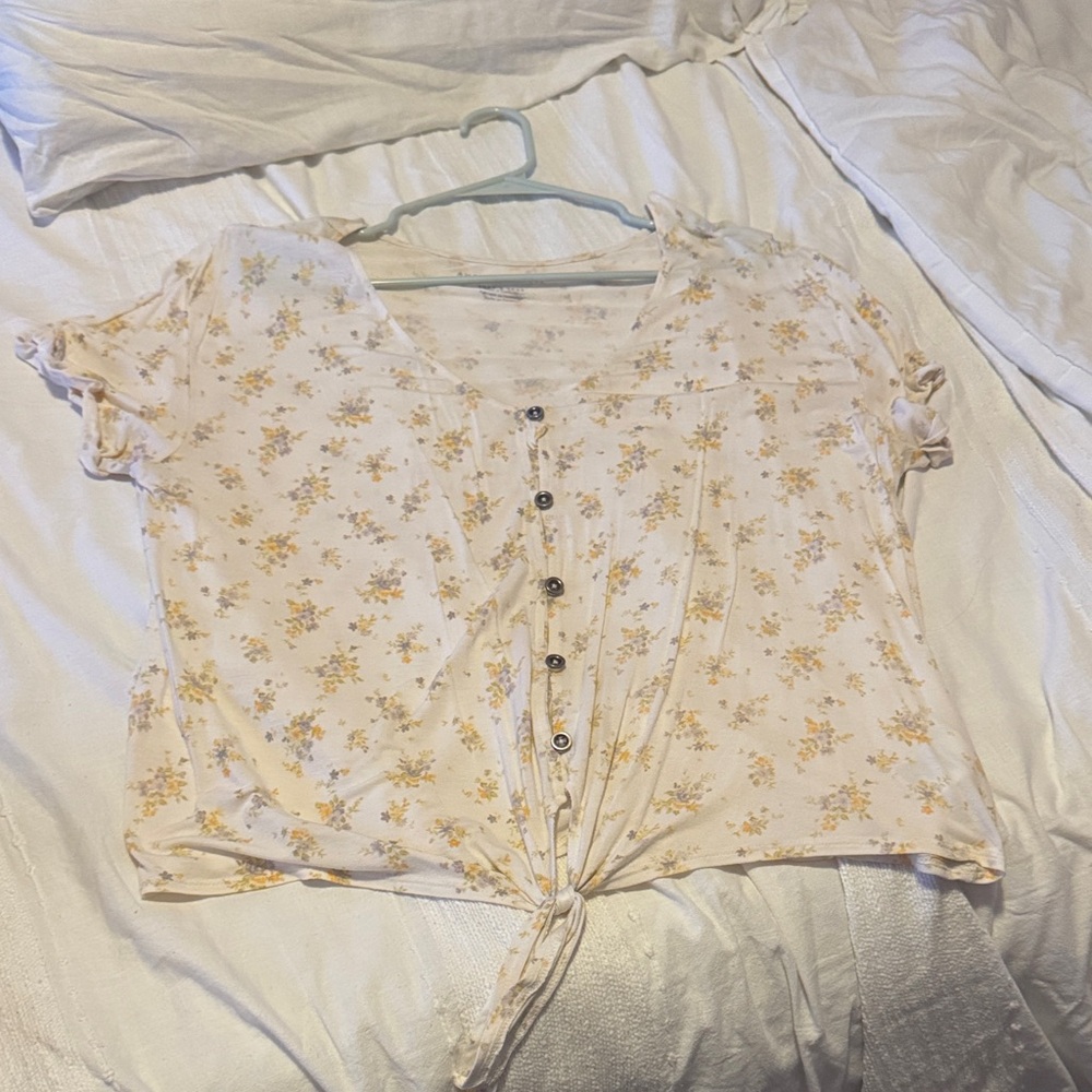 American Eagle Outfitters Yellow Floral Tie-Front Blouse